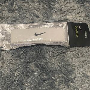 Nike White Sports Headband